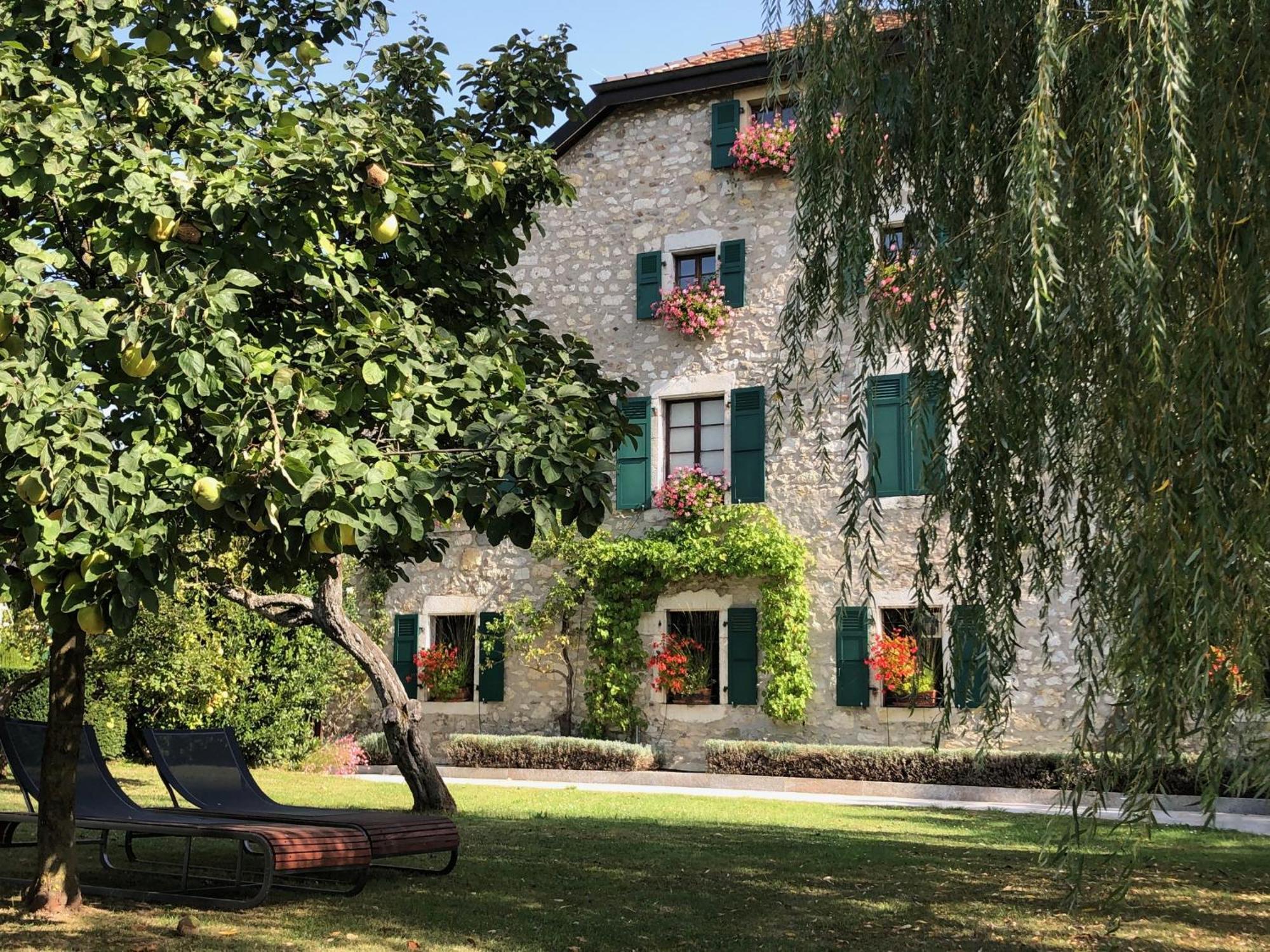 Domaine De Chateauvieux Hotel Peney Dessus Exterior photo