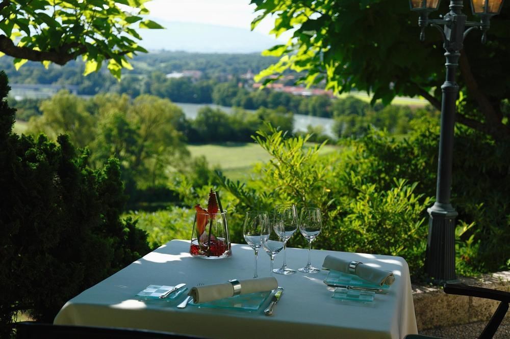 Domaine De Chateauvieux Hotel Peney Dessus Exterior photo